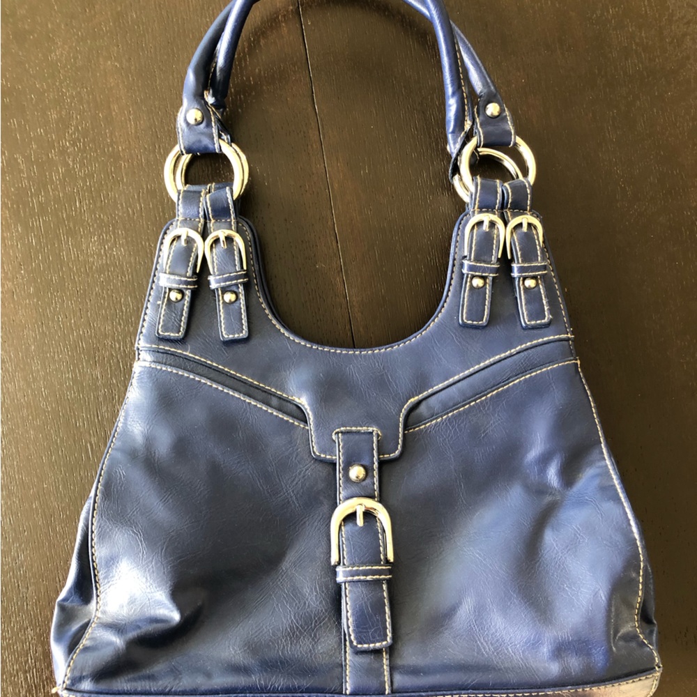 St John’s Bay purple/blue faux leather purse! Fantastic late 1990s find.